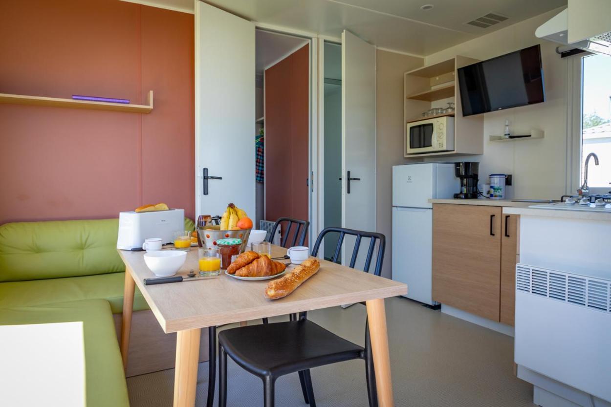 Camping L'Oasis Damgan Exteriér fotografie