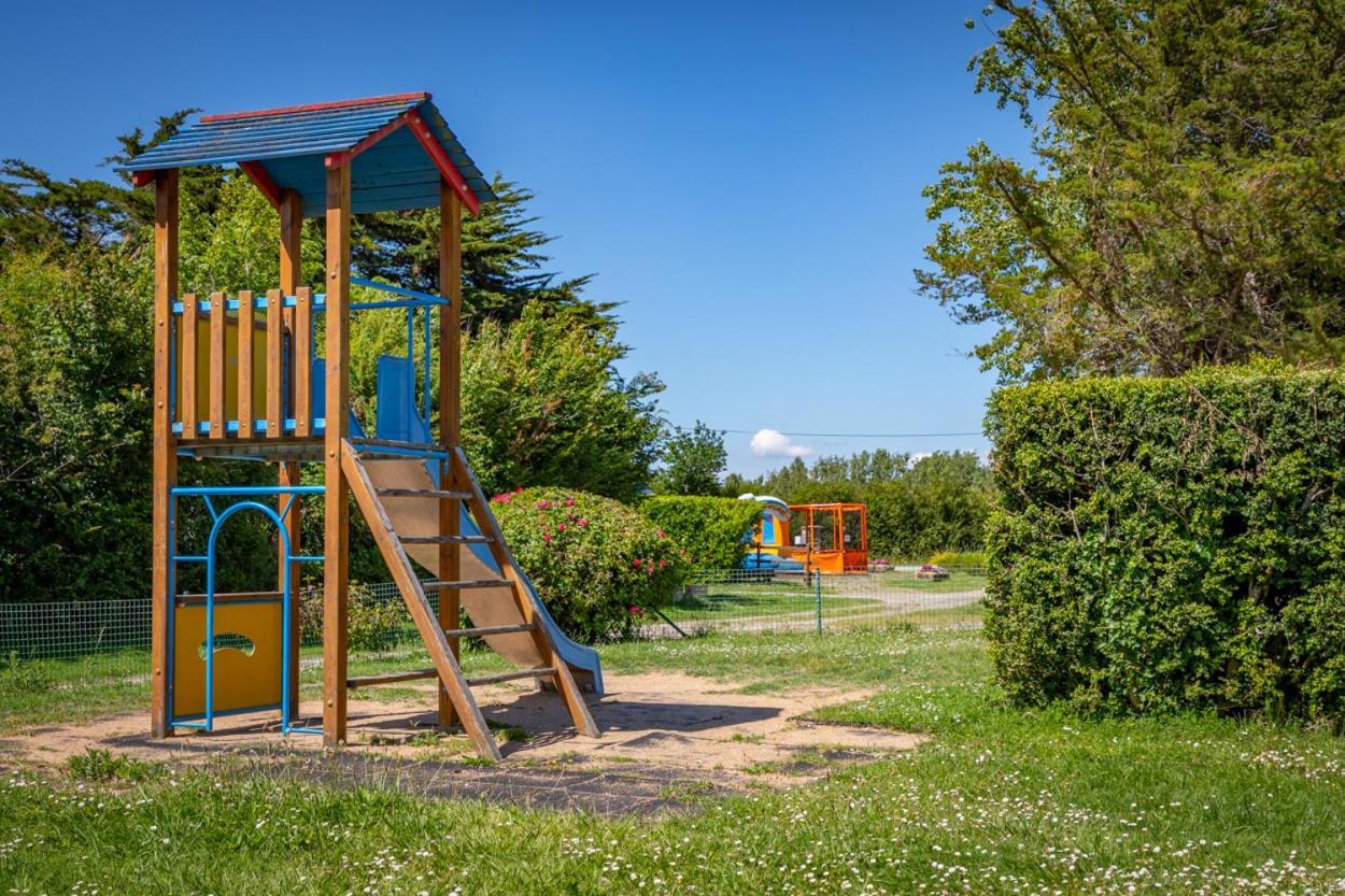 Camping L'Oasis Damgan Exteriér fotografie